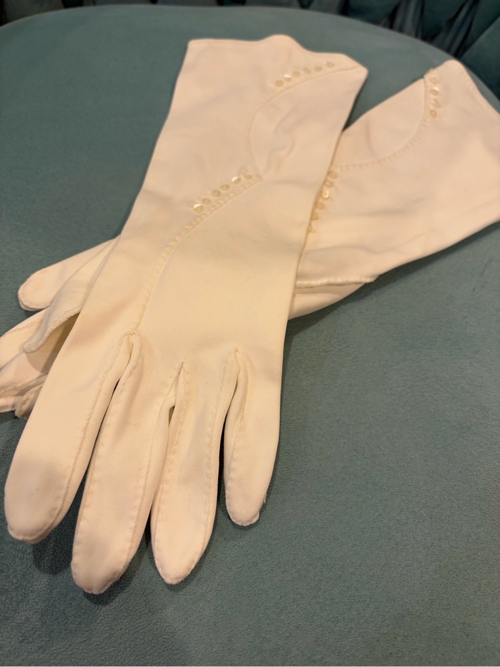 Classic Women's Cream Dress Gloves with Decorative Buttons